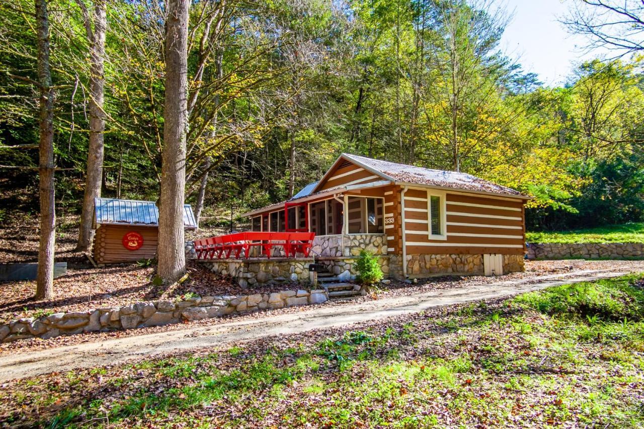 Beary Relaxing Cabin - Rustic With Outdoor Patio Townsend Exterior foto